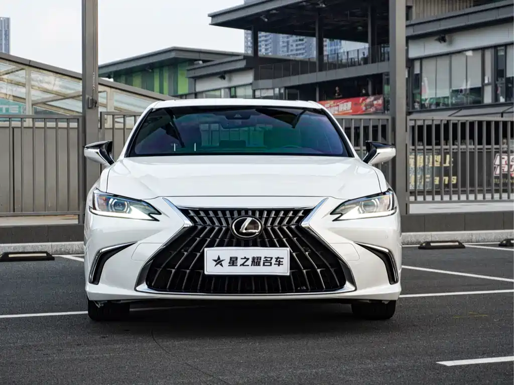 Lexus ES — миниатюра 3
