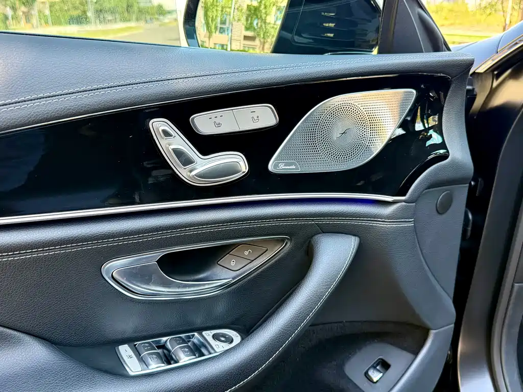Mercedes-Benz AMG GT — миниатюра 13