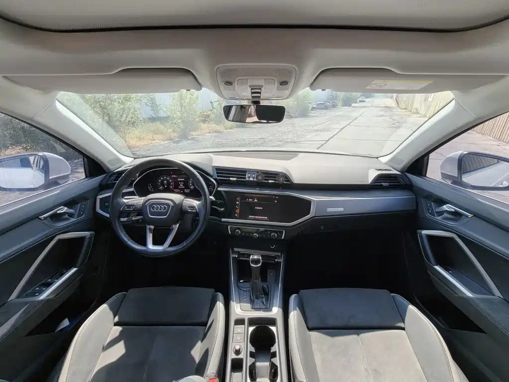 Audi Q3 — миниатюра 5