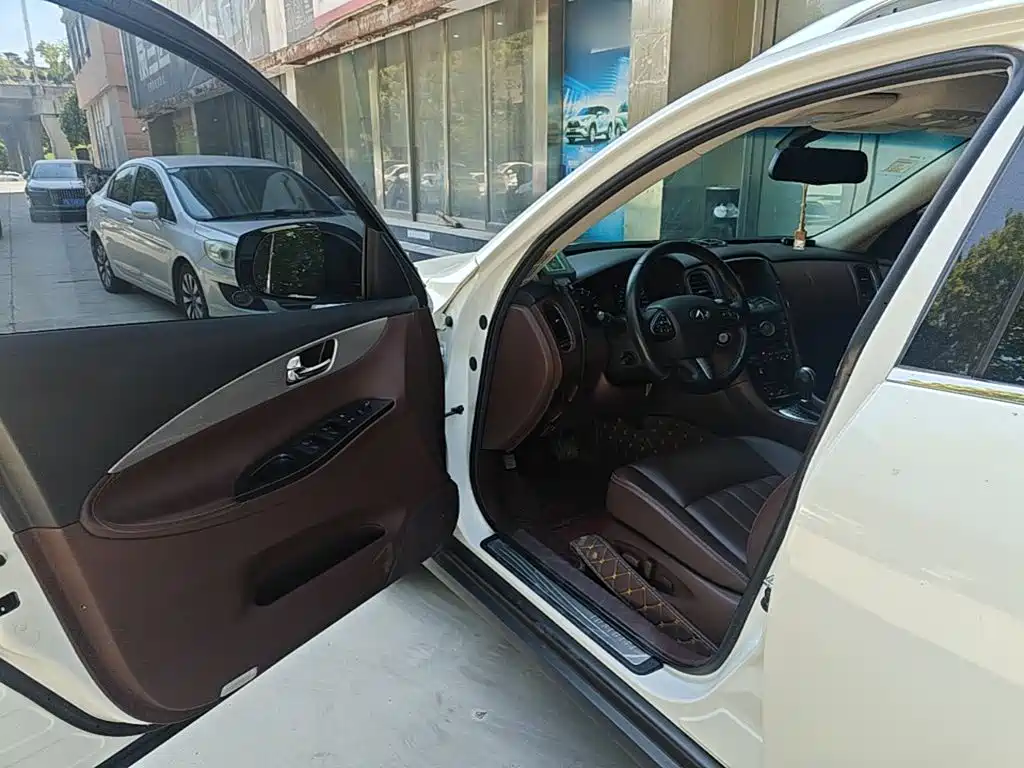 Infiniti QX50 — миниатюра 21