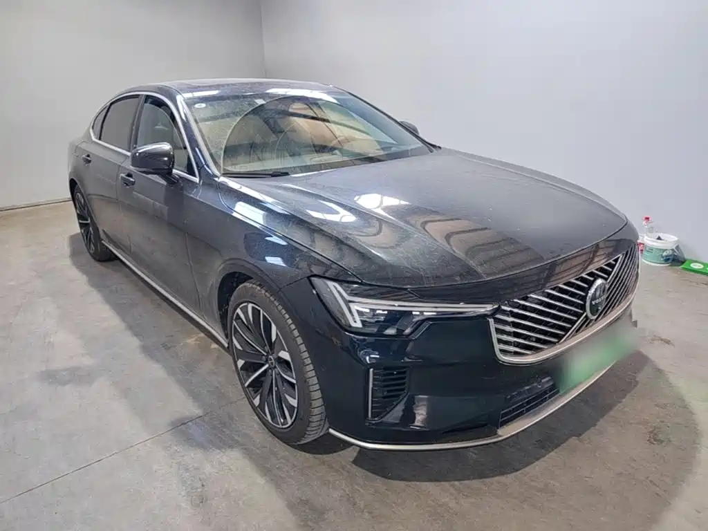 Volvo S90 PHEV — миниатюра 22