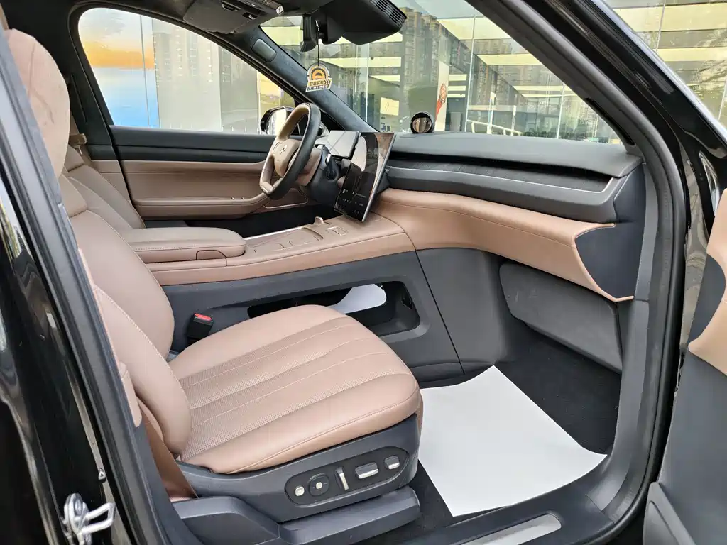 NIO ES8 2024 75kWh Executive