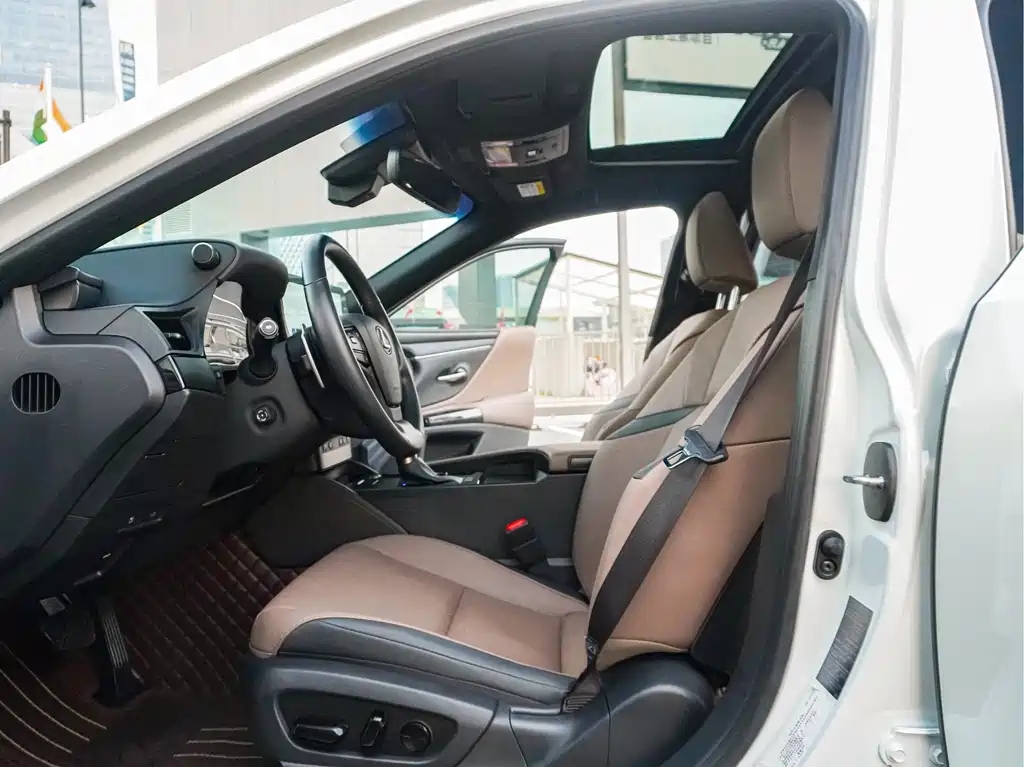 Lexus ES — миниатюра 27
