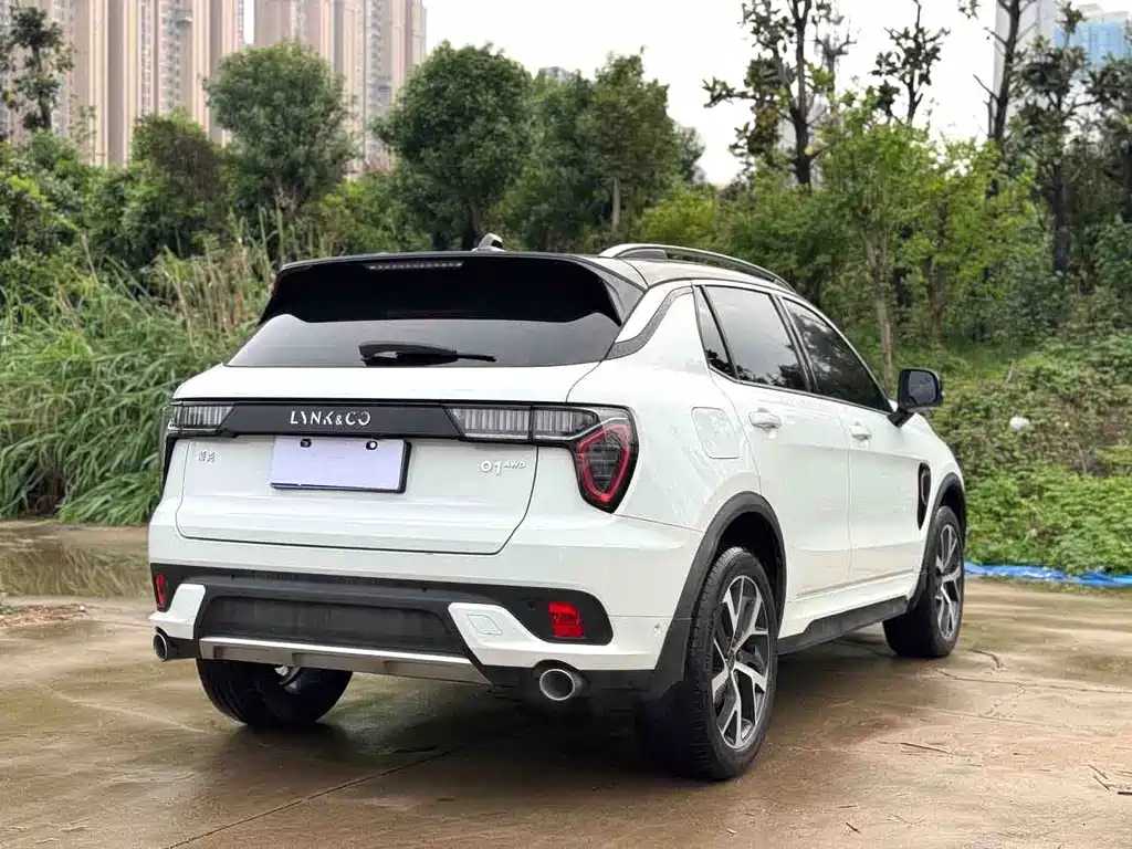 Lynk & Co 01 2017 2.0T Pro
