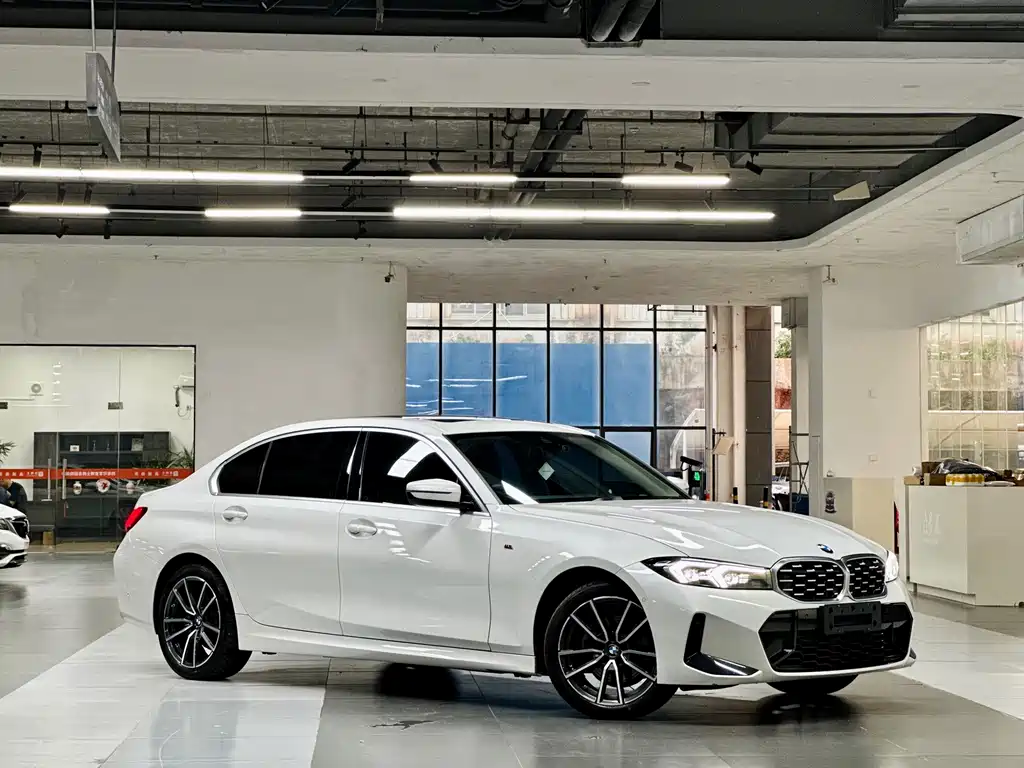 BMW 3 Series — миниатюра 3