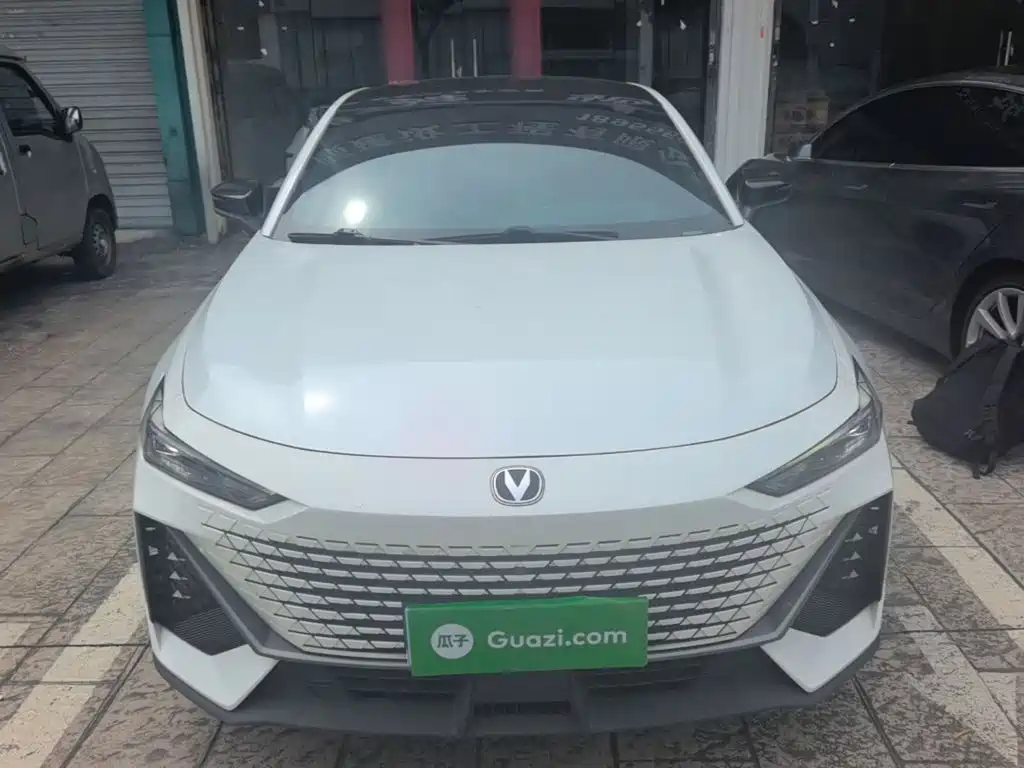 Changan UNI-V — миниатюра 3
