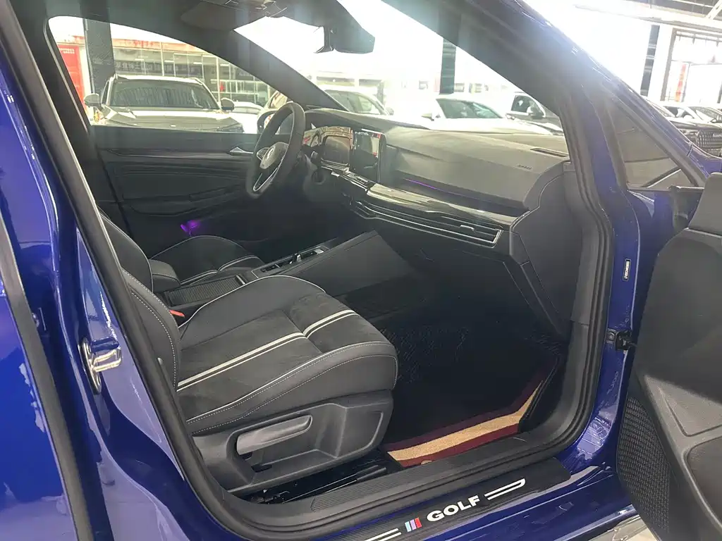 Volkswagen Golf — миниатюра 10