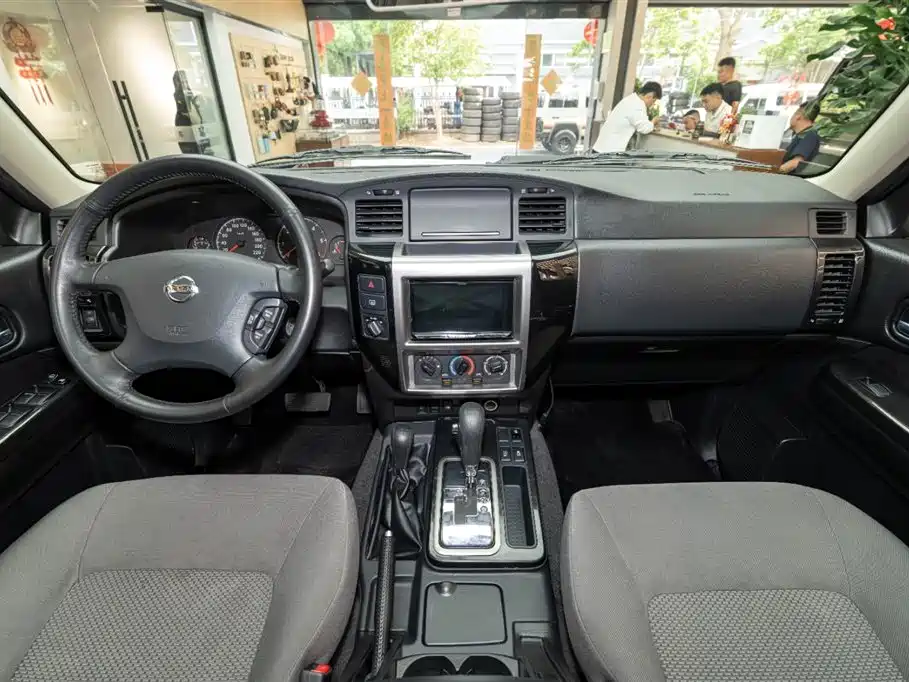 Nissan PatrolY61 Y61 2018 4.8L AT