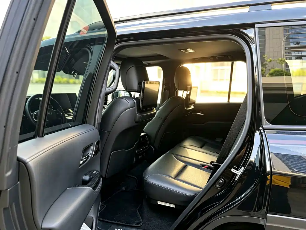 Toyota Land Cruiser — миниатюра 4