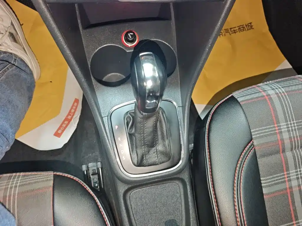 Volkswagen Polo — миниатюра 14