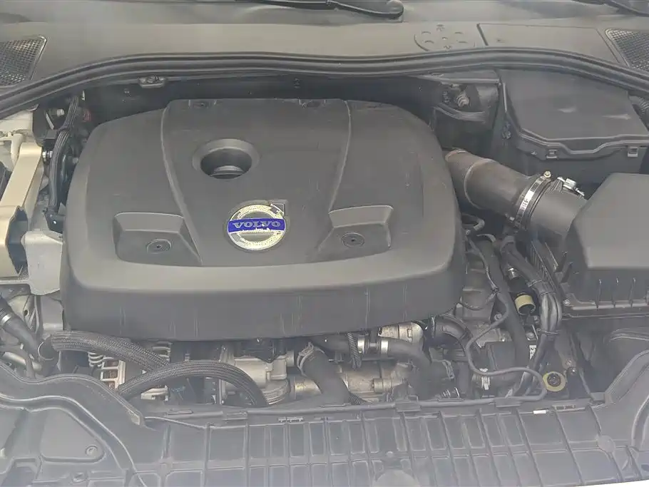Volvo V60 2015 T5
