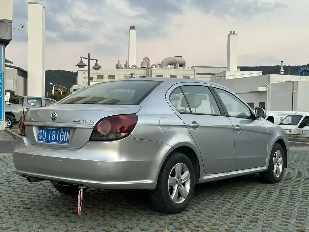 Volkswagen Lavida — миниатюра 8