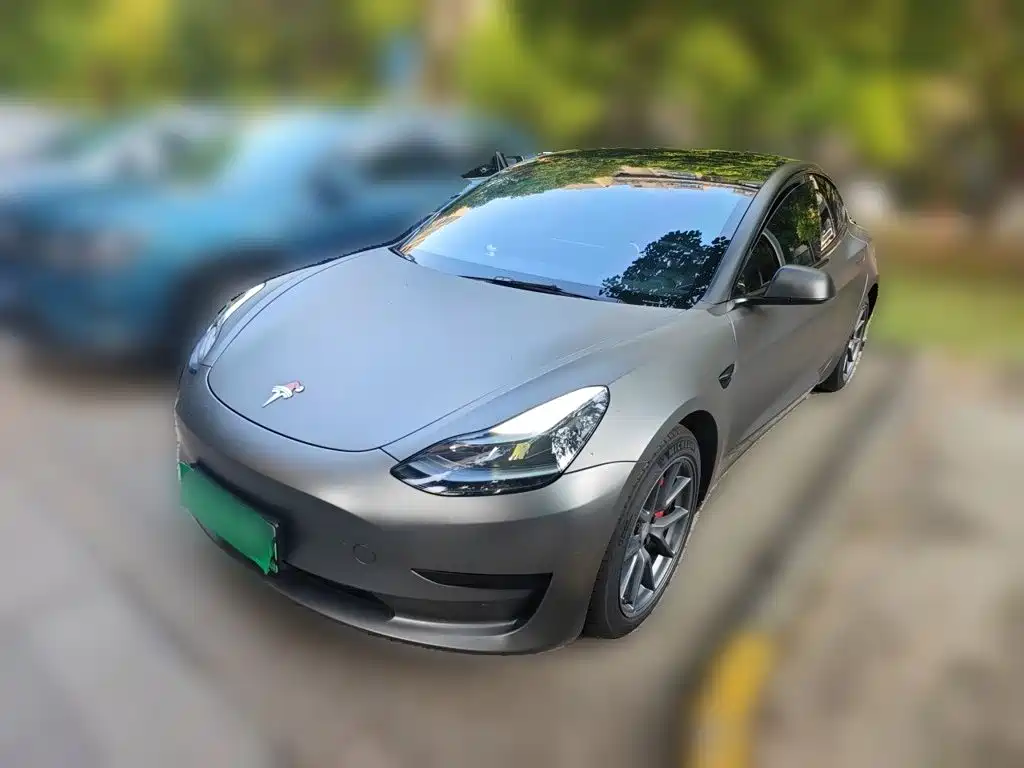 Tesla Model 3 — миниатюра 2