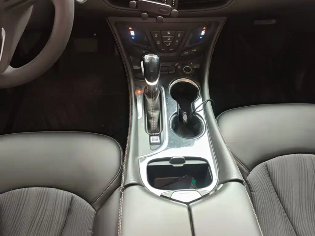 Buick Envision Plus — миниатюра 14