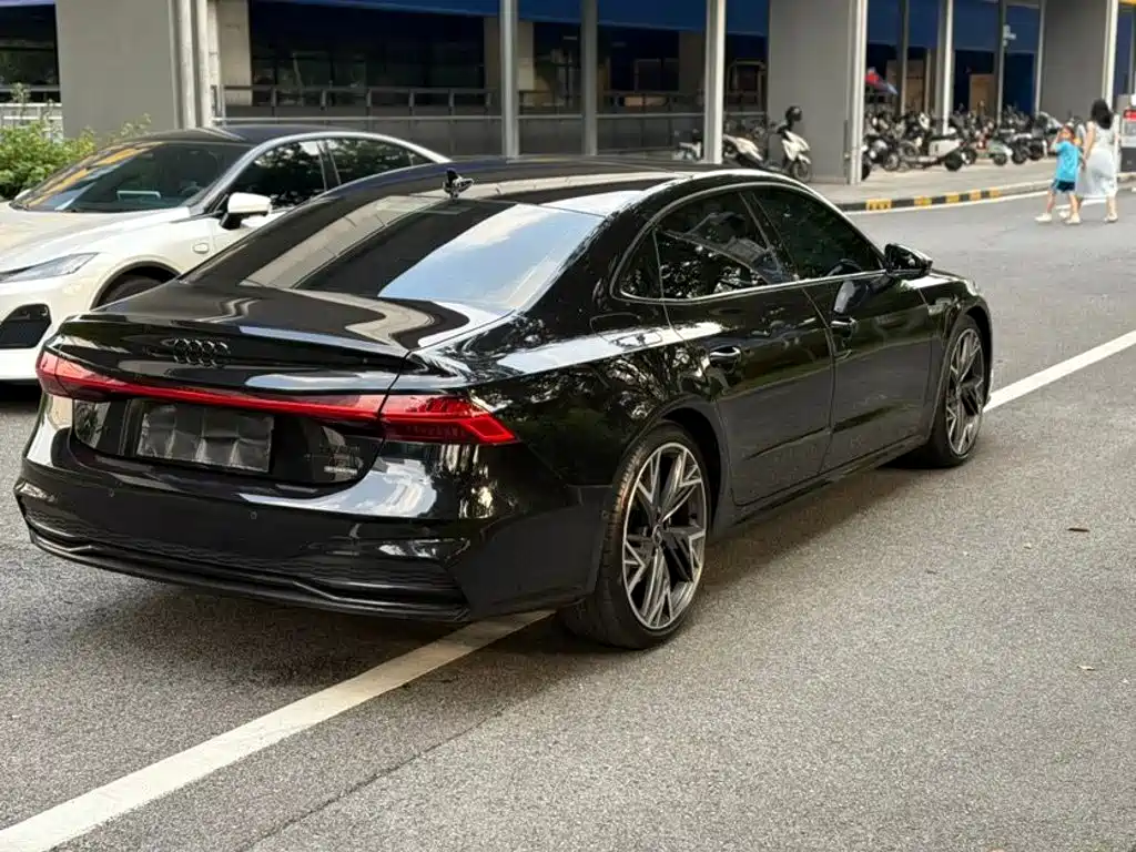 Audi A7L — миниатюра 4