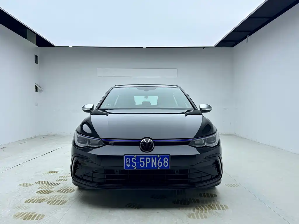 Volkswagen Golf — миниатюра 2