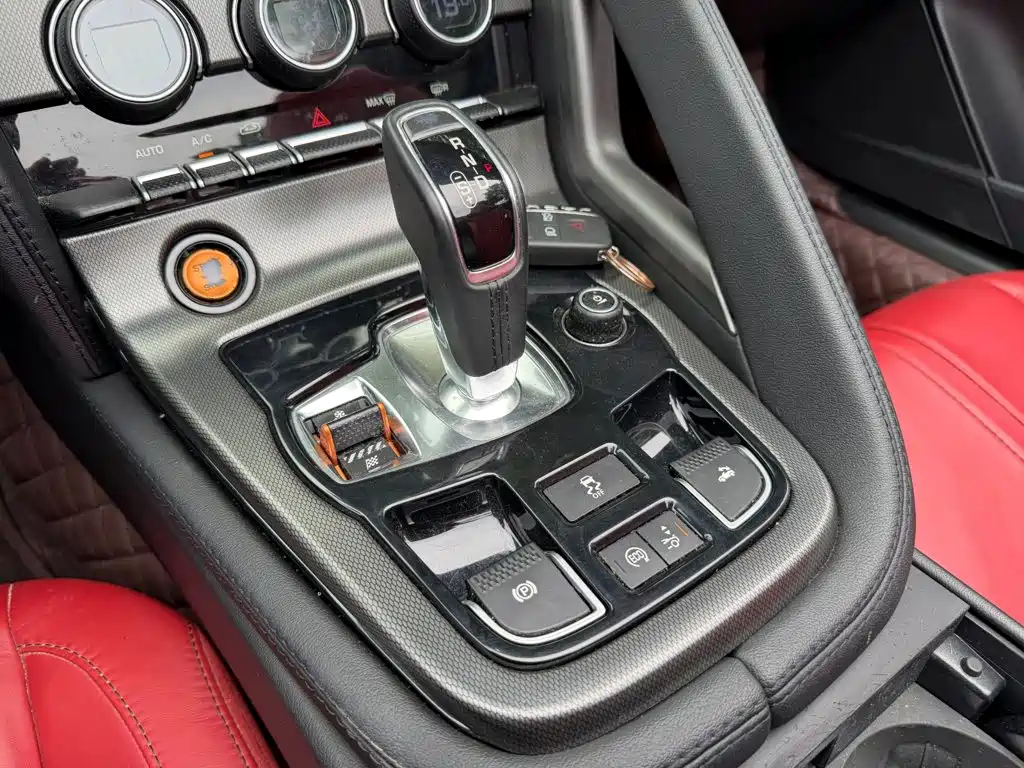 Jaguar F-TYPE — миниатюра 9