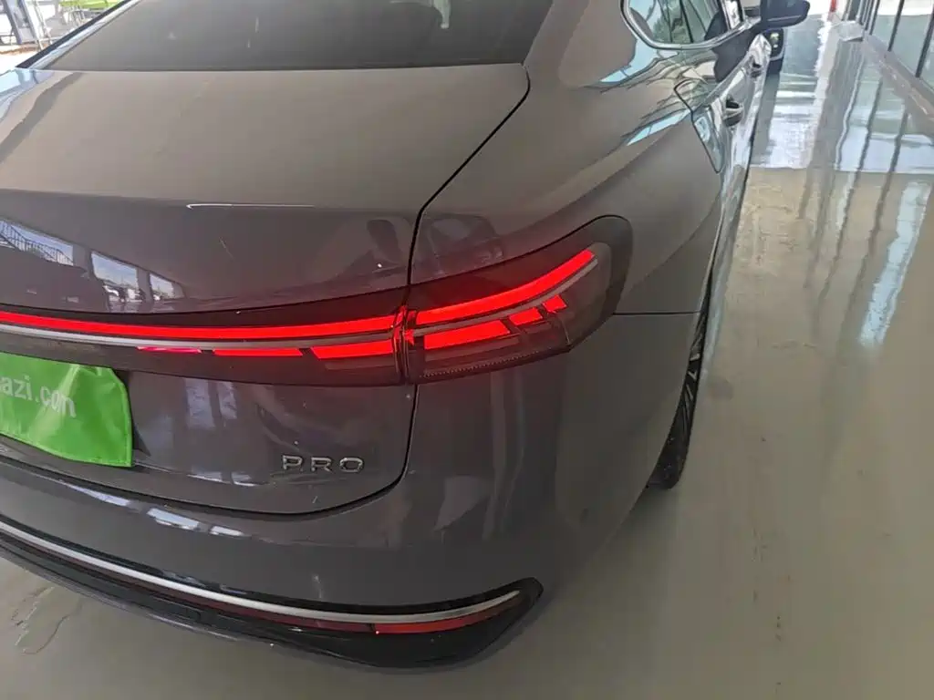 Volkswagen Passat — миниатюра 8