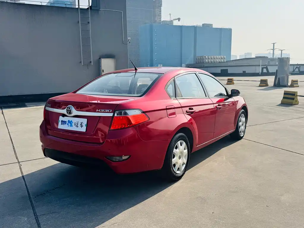 Zhonghua H330 — миниатюра 6