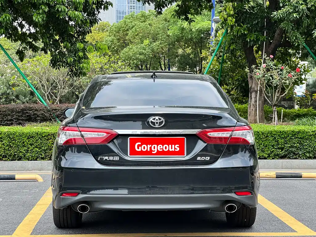 Toyota Camry — миниатюра 23