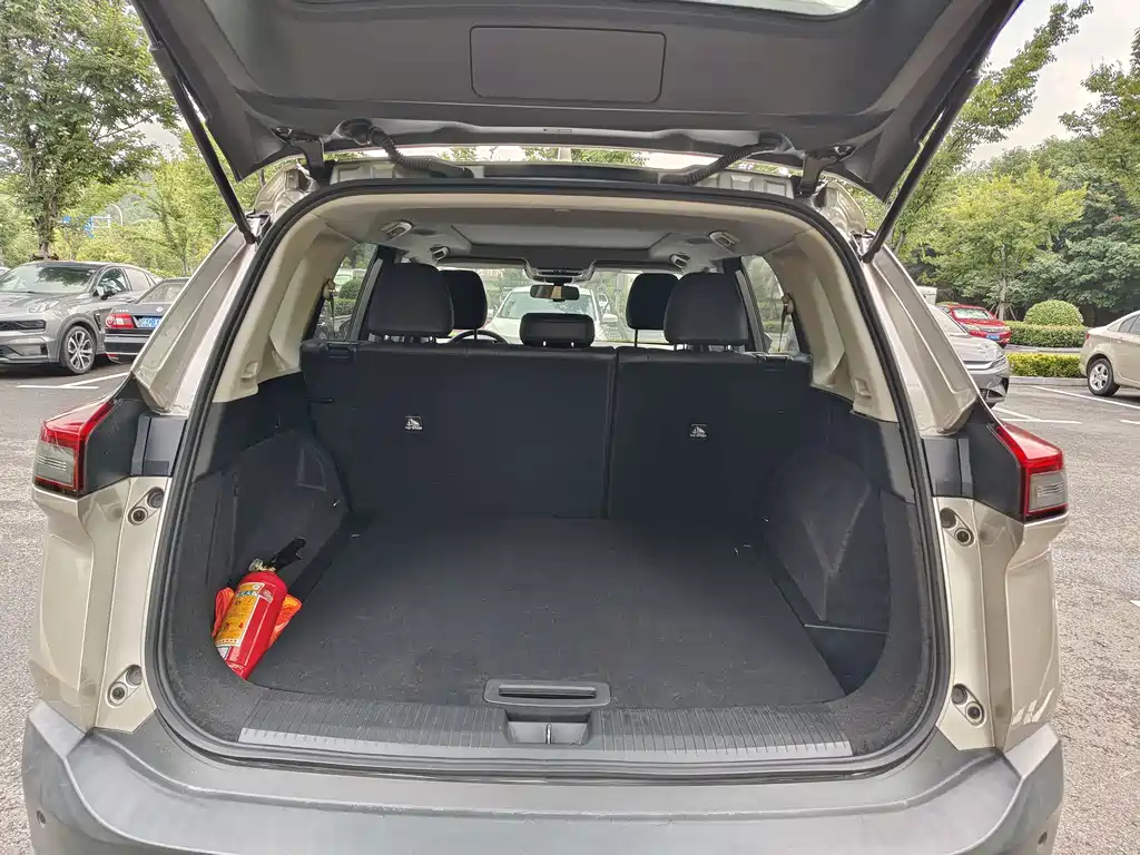Nissan X-Trail — миниатюра 21