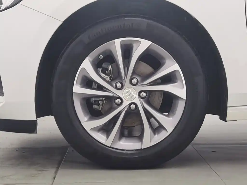 Buick Verano — миниатюра 17