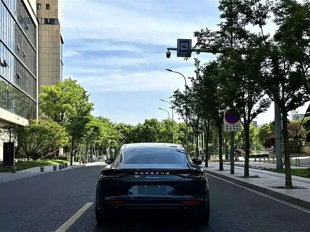 Porsche Panamera — миниатюра 15