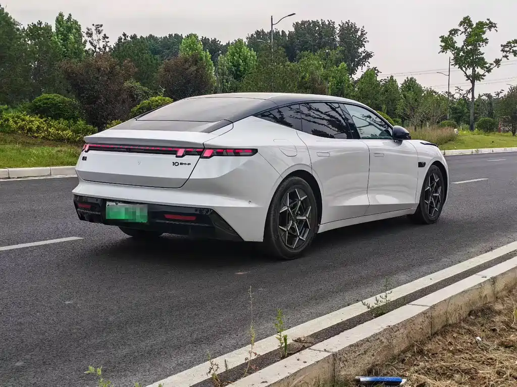 Lynk & Co 领克10 — миниатюра 4