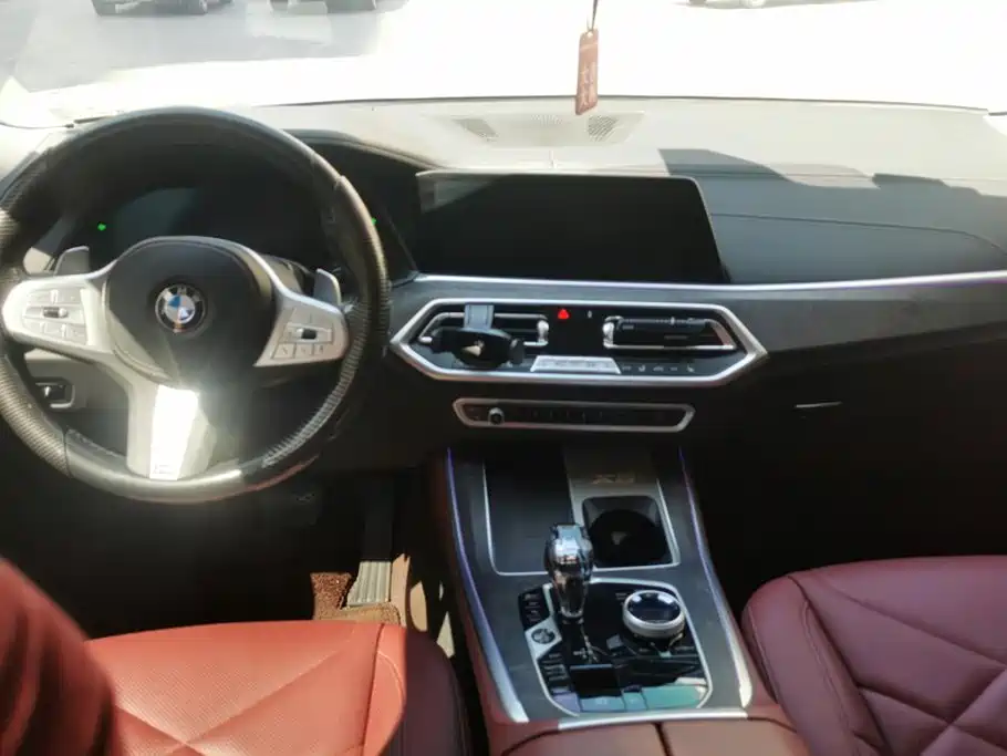 BMW X5 — миниатюра 12