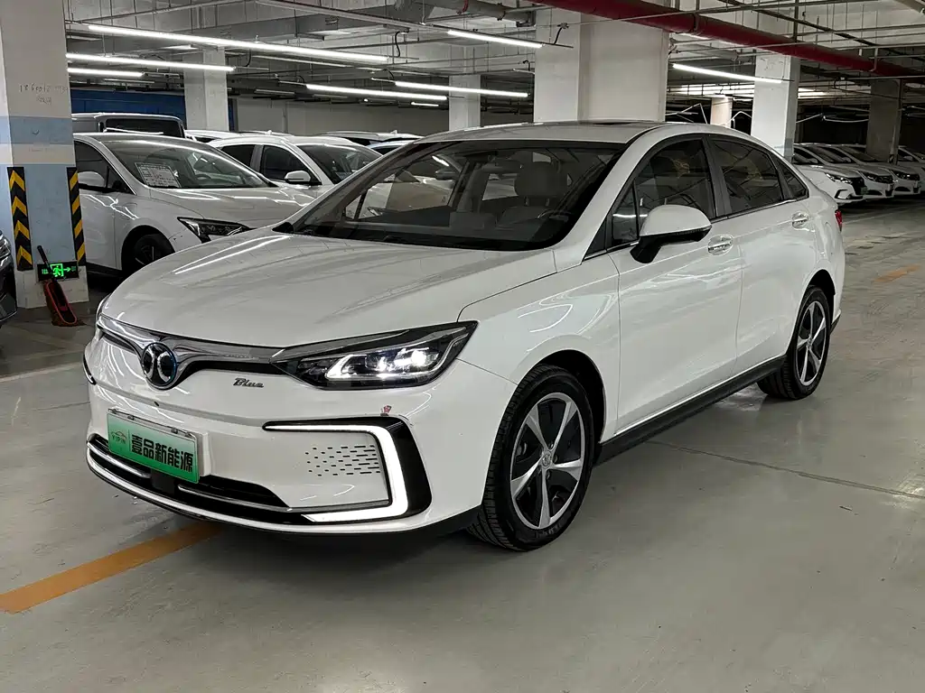 BAIC BEIJING EU5