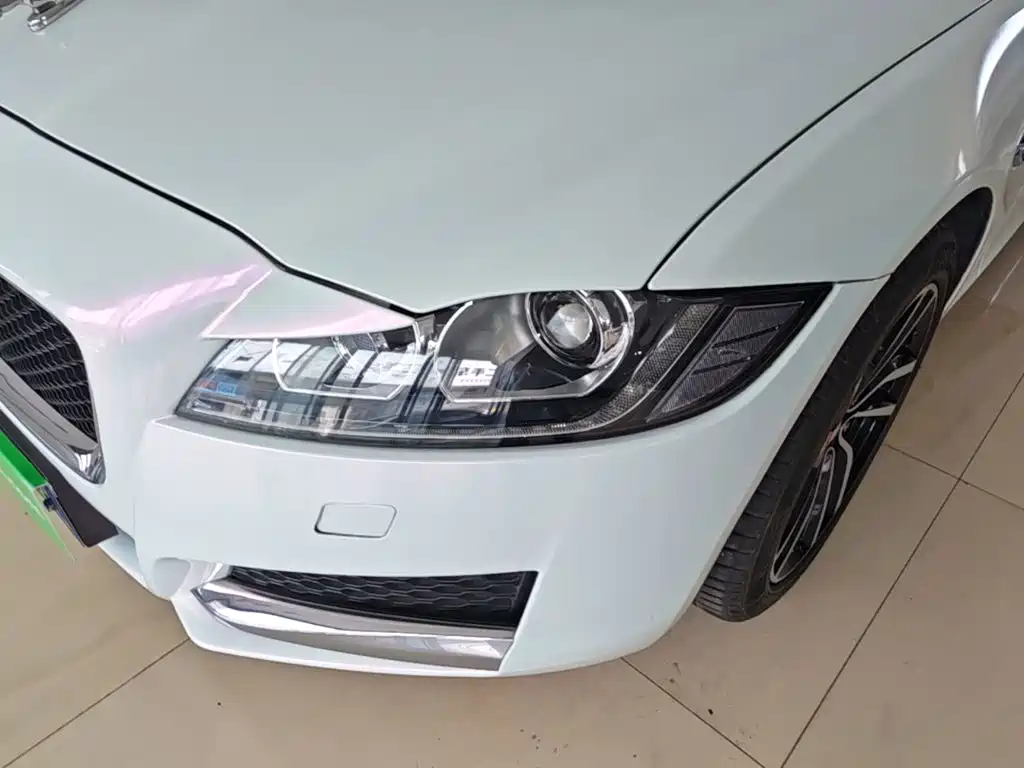 Jaguar XFL — миниатюра 24