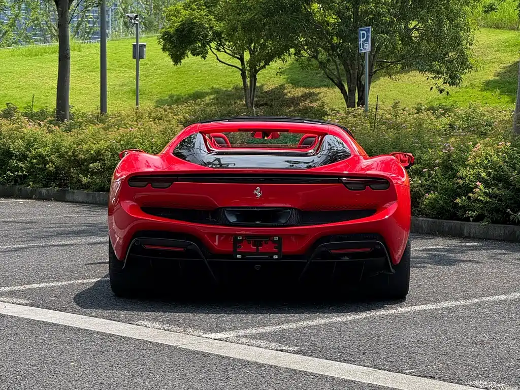 Ferrari 296 — миниатюра 8