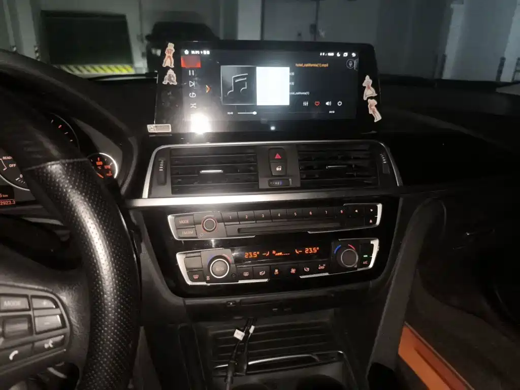 BMW 3 Series — миниатюра 6