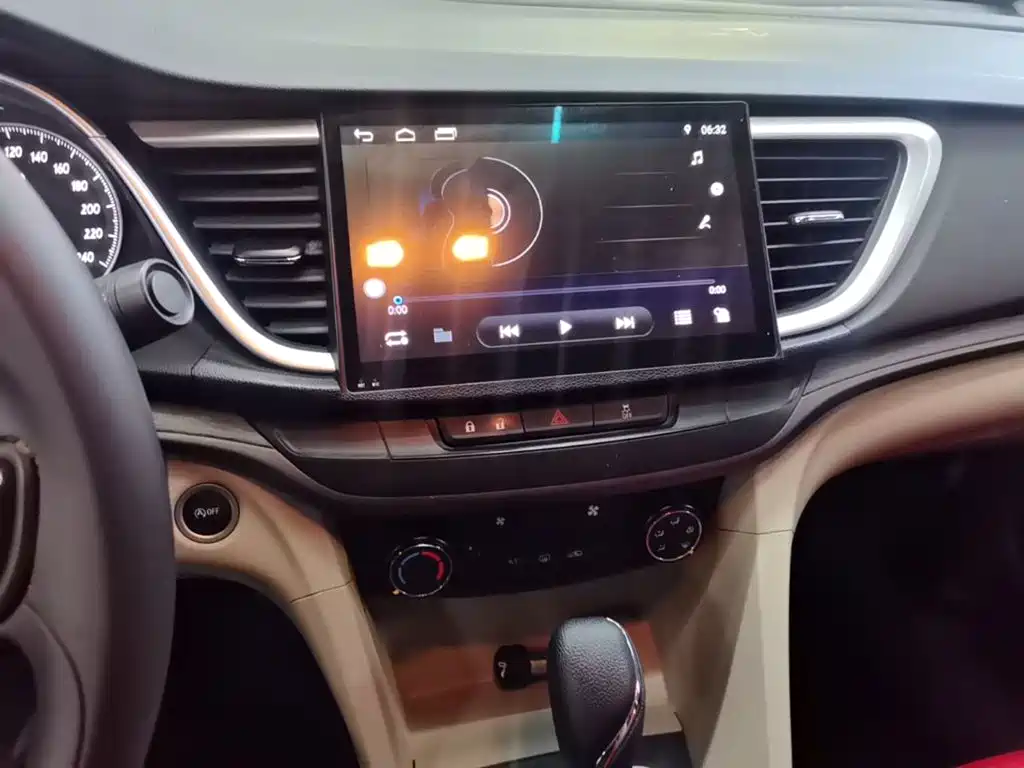 Buick Excelle — миниатюра 13