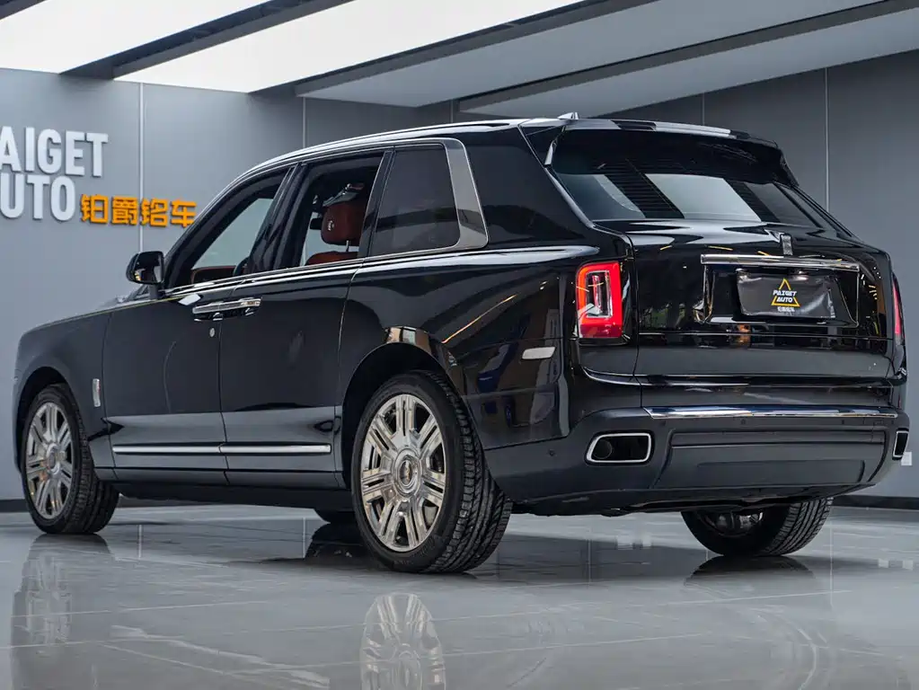 ROLLS-ROYCE CULLINAN
