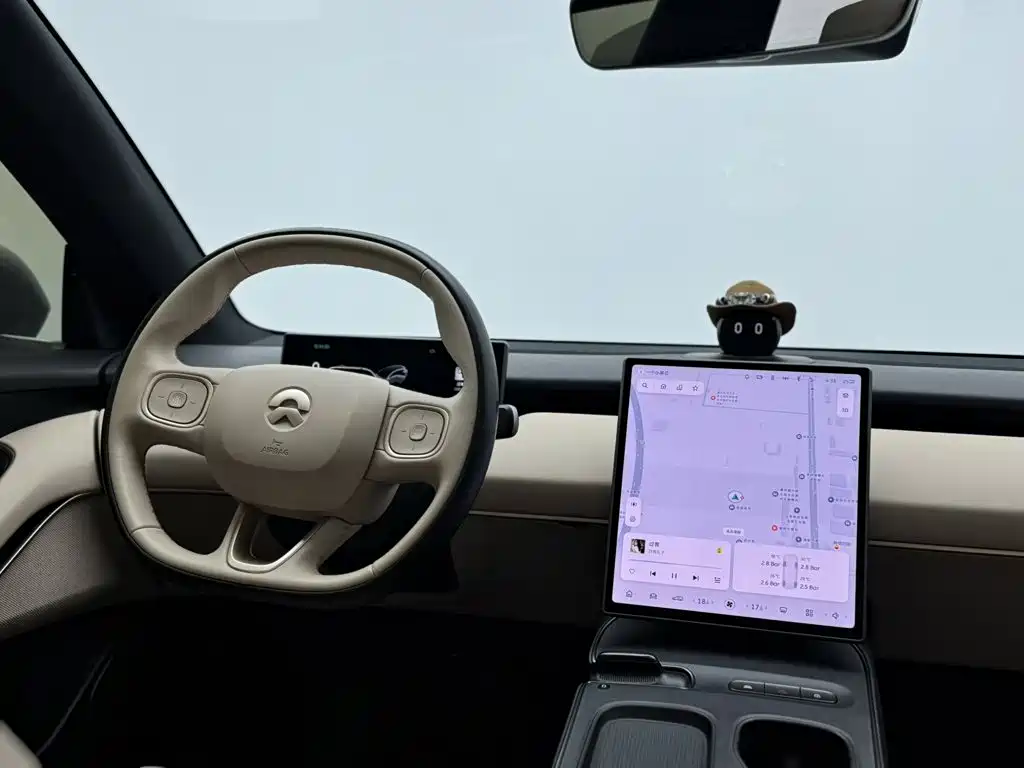 NIO ET5T — миниатюра 16