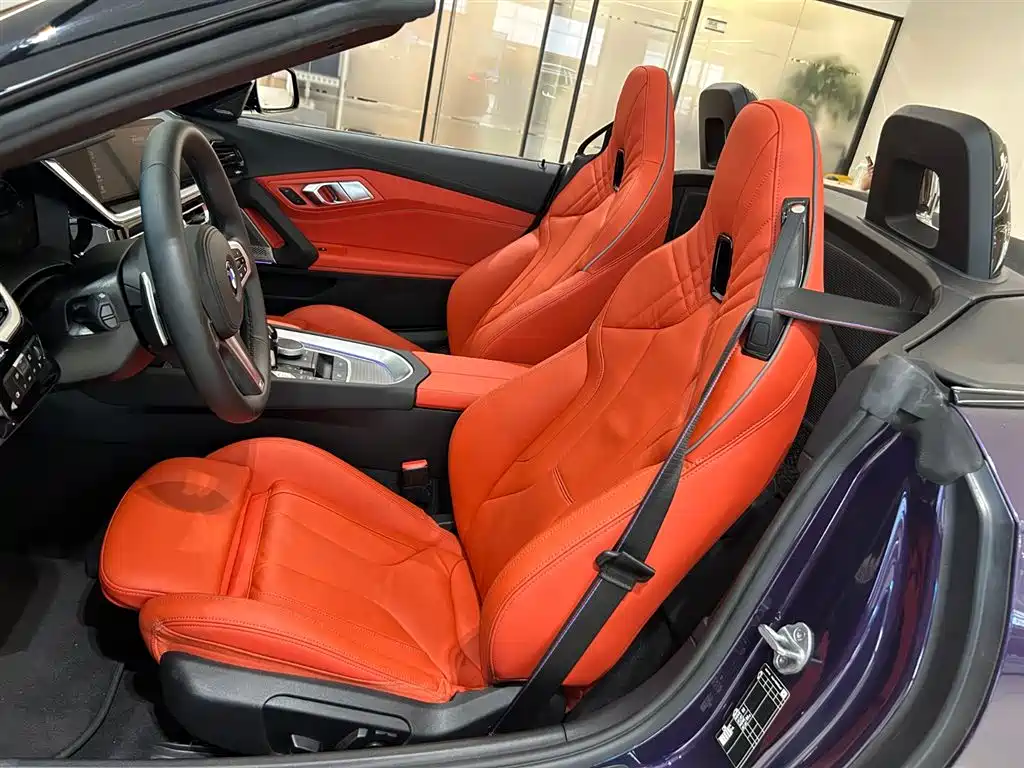 BMW Z4 M40i 2024 Red/purple из Китая
