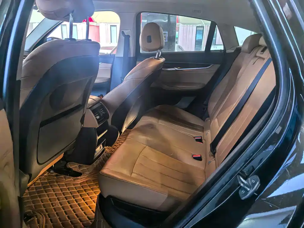 BMW X6 — миниатюра 15
