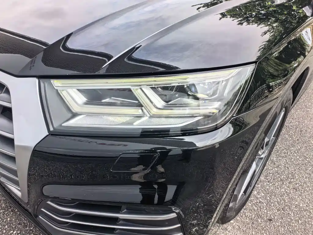 Audi Q5L — миниатюра 9