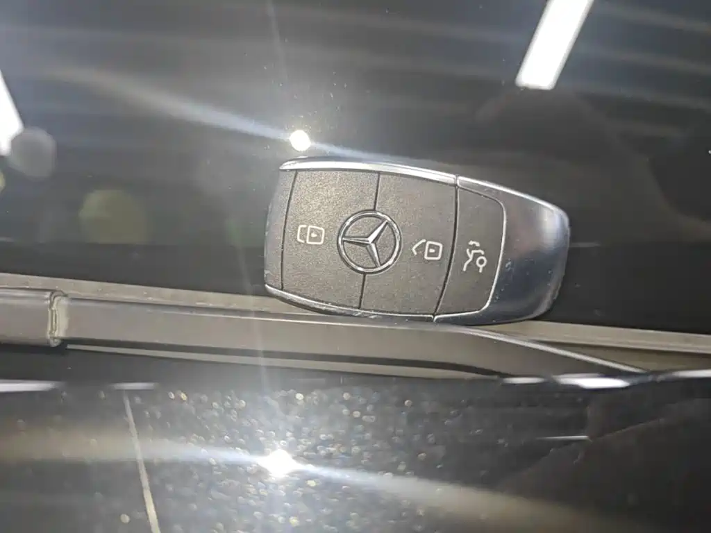 Mercedes-Benz GLB — миниатюра 9