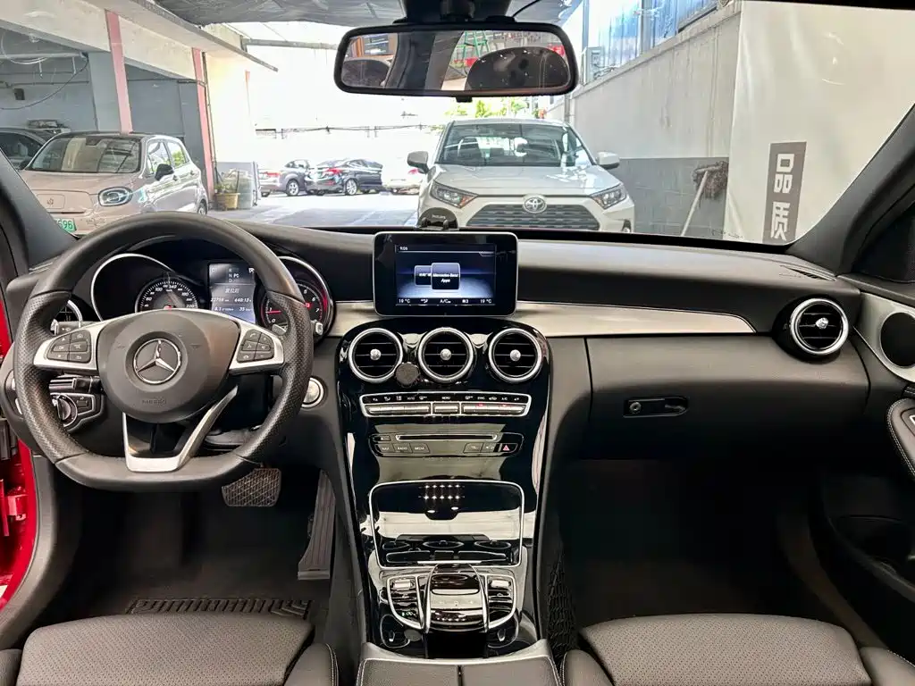 Mercedes-Benz C-Class — миниатюра 8