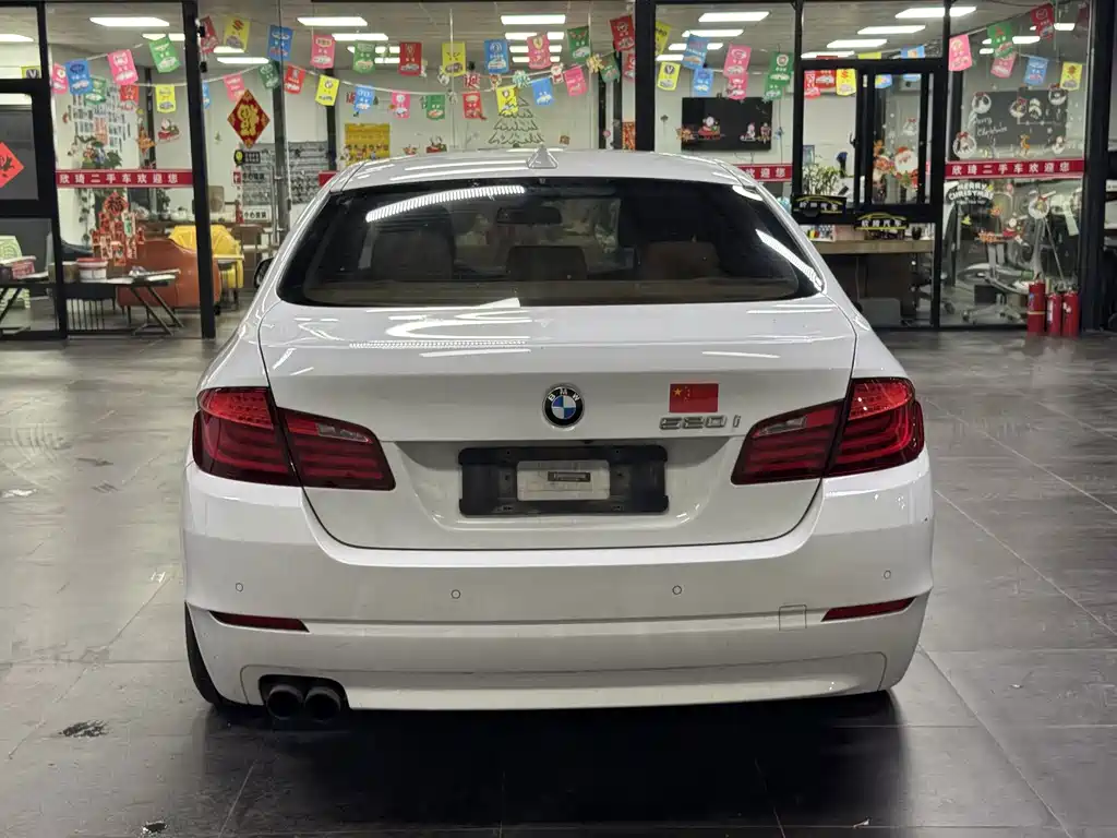 BMW 5 Series (Import) — миниатюра 18