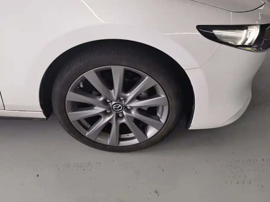 Mazda 3 Axela — миниатюра 6