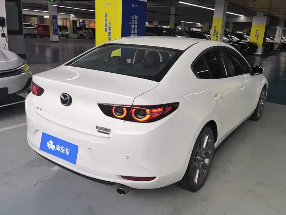 Mazda 3 Axela — миниатюра 3
