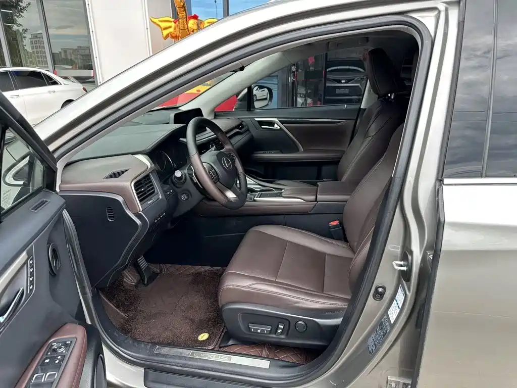 Lexus RX — миниатюра 7