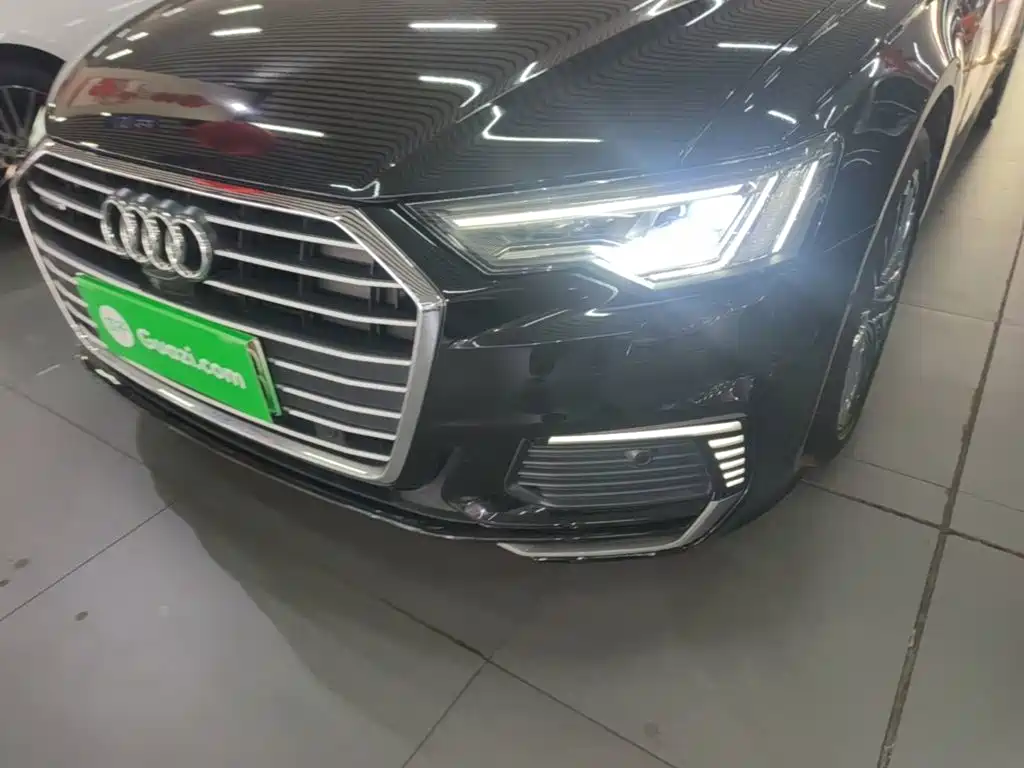 Audi A6L New Energy — миниатюра 24