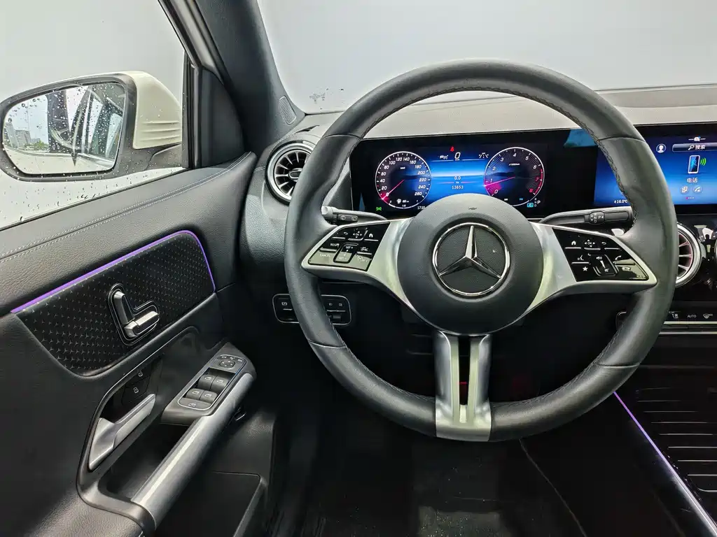 Mercedes-Benz GLA — миниатюра 9