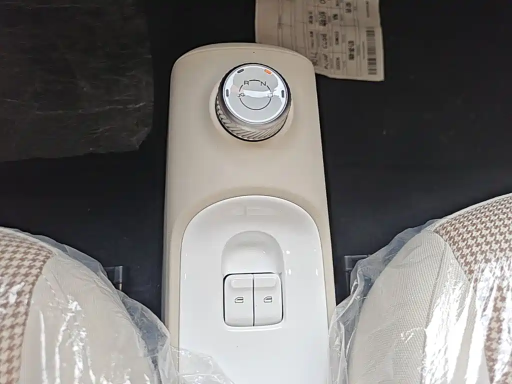 Wuling MINIEV — миниатюра 14