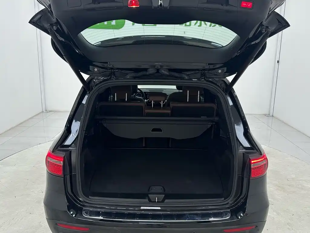 Mercedes-Benz GLB — миниатюра 16