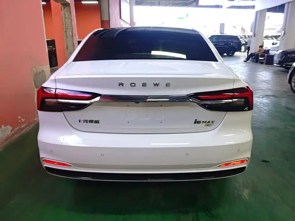 Roewe i6 MAX New Energy — миниатюра 6